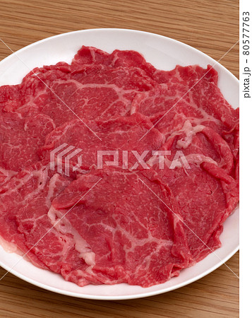 国産牛　すき焼肉 80577763