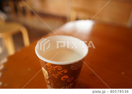 ホットミルク 80578536