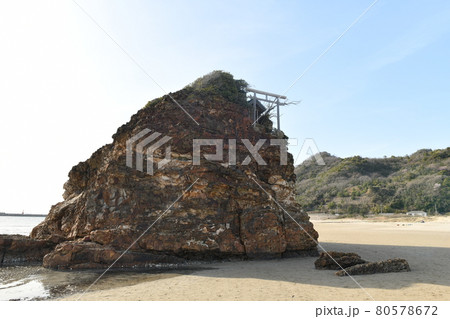 稲佐の浜弁天島 80578672