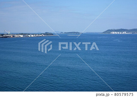 下関市西山海水浴場・フグの南風泊港と六連島 80579575