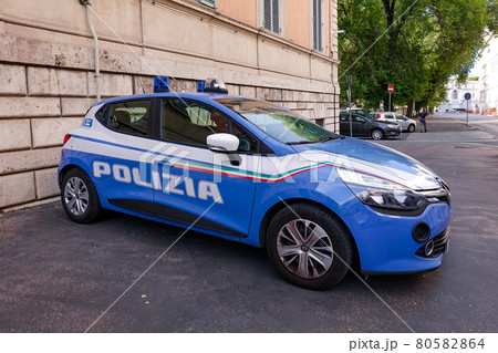 ローマのパトカー(警察本部前) POLIZIA ローマのパトカー(警察本部前) POLIZIA 80582864