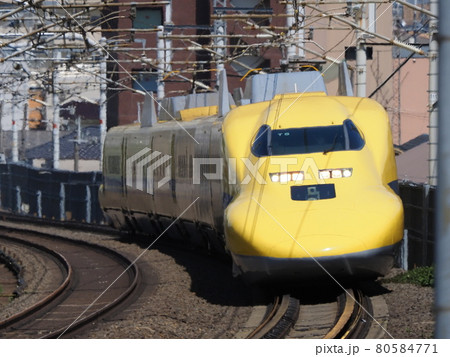 ドクターイエロー　山科付近にて 80584771