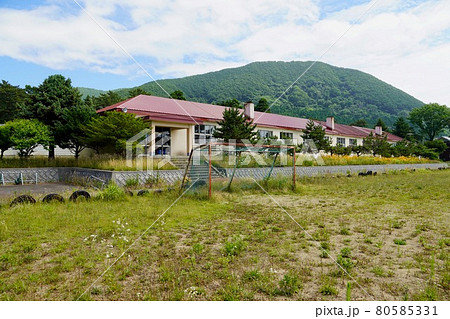 函館市立戸井西小学校（戸井町立小安小学校・廃校） 80585331