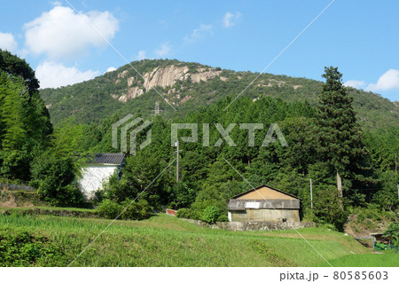 夏の白滝山 80585603