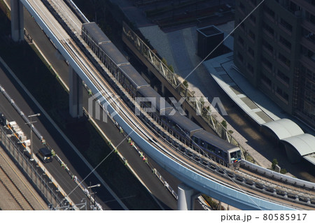 ［U］新交通ゆりかもめ7200系 80585917