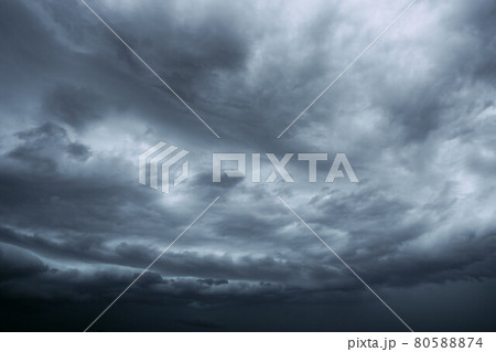Dramatic nimbostratus clouds Dramatic nimbostratus clouds 80588874