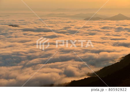 野迫川村の雲海 野迫川村の雲海 80592922