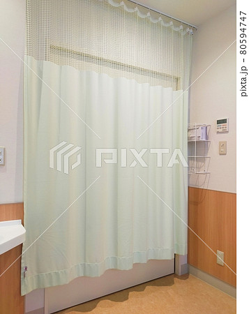 病院　入院個室カーテン 80594747
