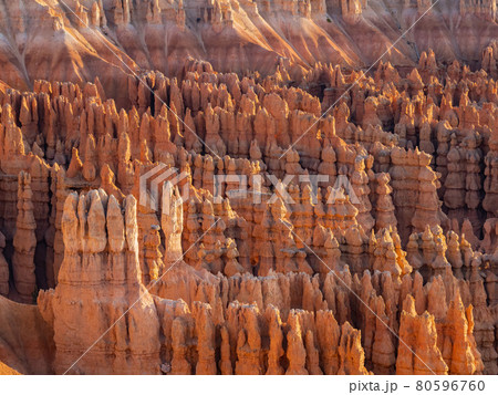 Beautiful sunrise of the Inspiration Point of Bryce Canyon National Park Beautiful sunrise of the Inspiration Point of Bryce Canyon National Park 80596760