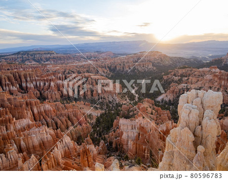 Beautiful sunrise of the Inspiration Point of Bryce Canyon National Park Beautiful sunrise of the Inspiration Point of Bryce Canyon National Park 80596783