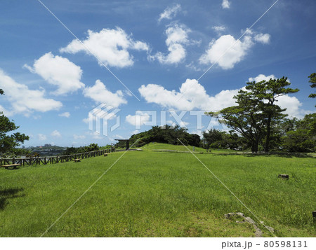 前田高地（ハクソー・リッジ）（浦添城跡） 80598131