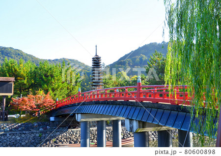 京都　宇治の風景 80600898
