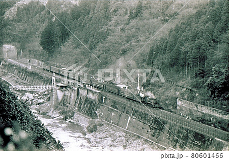 昭和44年 c57蒸気機関車鈍行 山陰本線保津峡 京都府 昭和44年 c57蒸気機関車鈍行 山陰本線保津峡 京都府 80601466