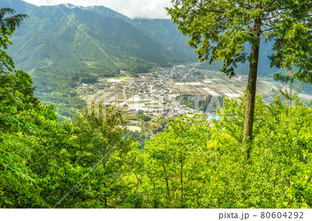 宍粟50名山の一つ、花咲山中腹から一宮町を眺める(兵庫県宍粟市一宮町)※作品コメント欄に撮影位置 宍粟50名山の一つ、花咲山中腹から一宮町を眺める(兵庫県宍粟市一宮町)※作品コメント欄に撮影位置 80604292