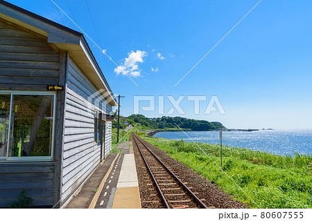 海の見える駅　驫木駅　五能線 80607555
