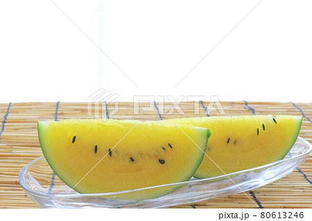 黄色い西瓜 80613246