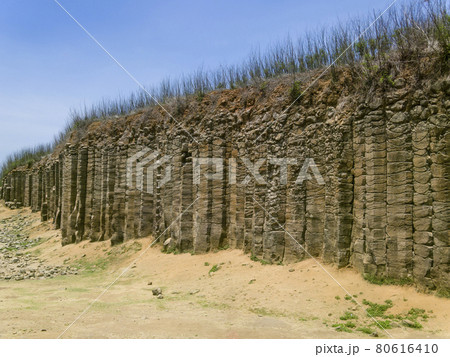 台湾澎湖 大菓葉柱状玄武岩 / Daguoye Columnar Basalt, Taiwan 80616410