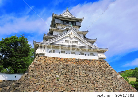 【福岡県】晴天下の小倉城天守閣 【福岡県】晴天下の小倉城天守閣 80617983