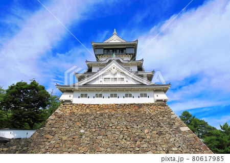 【福岡県】晴天下の小倉城天守閣 【福岡県】晴天下の小倉城天守閣 80617985