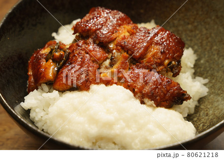 ウナギととろろ 80621218