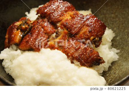 ウナギととろろ 80621225