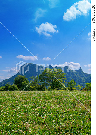 妙義山パノラマパークからの妙義山 初夏の陽気 妙義ふるさと美術館付近からの景色 妙義山パノラマパークからの妙義山 初夏の陽気 妙義ふるさと美術館付近からの景色 80621520