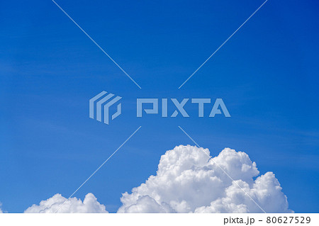 夏の空　青い空・白い雲 80627529