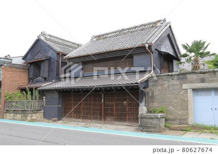 埼玉県越谷市　旧日光街道沿いの蔵  80627674