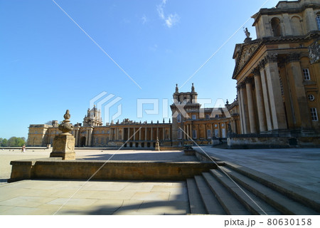 イギリス　ブレナム宮殿 80630158