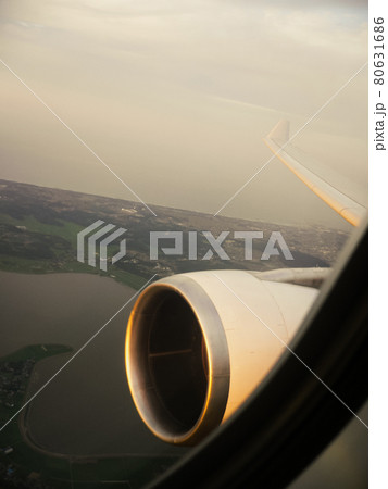 機窓 機窓 80631686