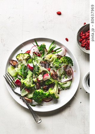 Broccoli  Radish and Morning Glory Sprout Salad with caramelised Garlic Balsamic  and Goji Berry 80637969
