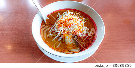 お昼のねぎ味噌ラーメン 80639859
