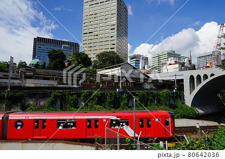 8月　千代田242聖橋と御茶ノ水駅と地下鉄丸ノ内線 80642036
