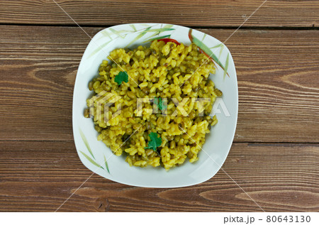 moong dal khichdi 80643130