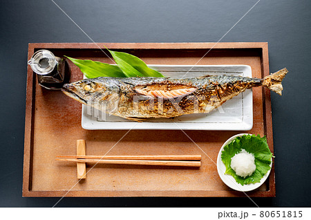 豪快に一匹丸ごと鯖塩焼き 豪快に一匹丸ごと鯖塩焼き 80651815