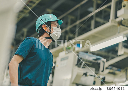 新聞印刷工場 80654011