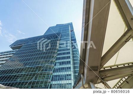 阿倍野歩道橋から見たあべのハルカスの風景【大阪】2021年7月 80656016
