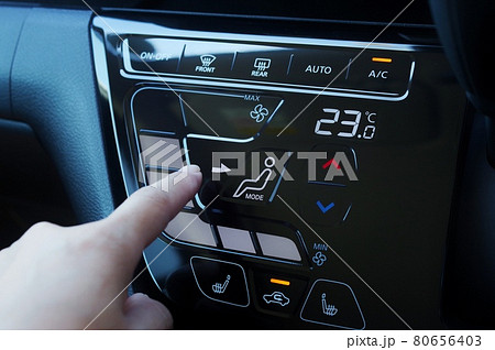 カーエアコンの操作 80656403