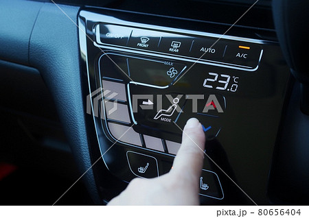 カーエアコンの操作 80656404