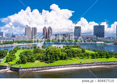 東京都 夏空のお台場 夏の東京ベイエリアの写真素材 東京都 夏空のお台場 夏の東京ベイエリアの写真素材