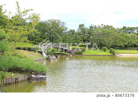 こしがや能楽堂＆日本庭園花田苑　木橋と池 80673376