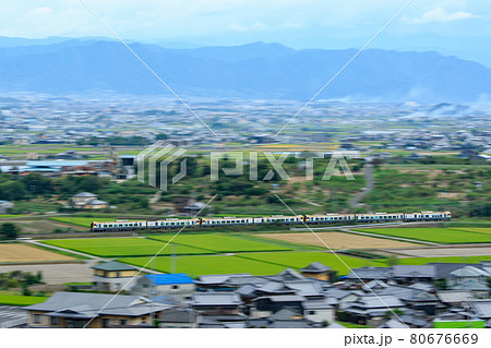 讃岐平野を快走する8600系(JR四国) 讃岐平野を快走する8600系(JR四国) 80676669
