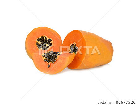 Ripe papaya isolated on white background 80677526