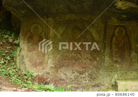 地獄谷石窟仏(聖人窟) 【奈良県奈良市春日野町】 地獄谷石窟仏(聖人窟) 【奈良県奈良市春日野町】 80686140