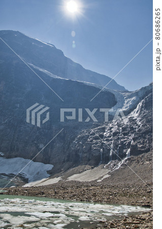 キャベルポンド　　　ジャスパー　アルバ－タ　カナダ 80686265