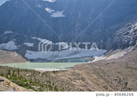 キャベルポンド　　　ジャスパー　アルバ－タ　カナダ 80686268