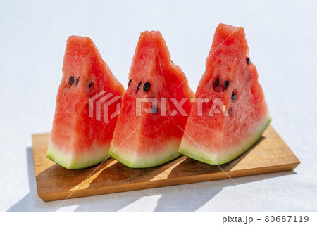 すいか　スイカ　夏イメージ 80687119