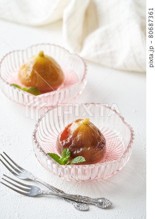 いちじくのコンポート 80687361