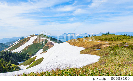 初夏の巻機山登山(井戸尾根コース):前巻機山~巻機山の風景 初夏の巻機山登山(井戸尾根コース):前巻機山~巻機山の風景 80688100