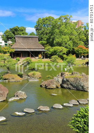 【熊本県】晴天下の水前寺成趣園 【熊本県】晴天下の水前寺成趣園 80701451